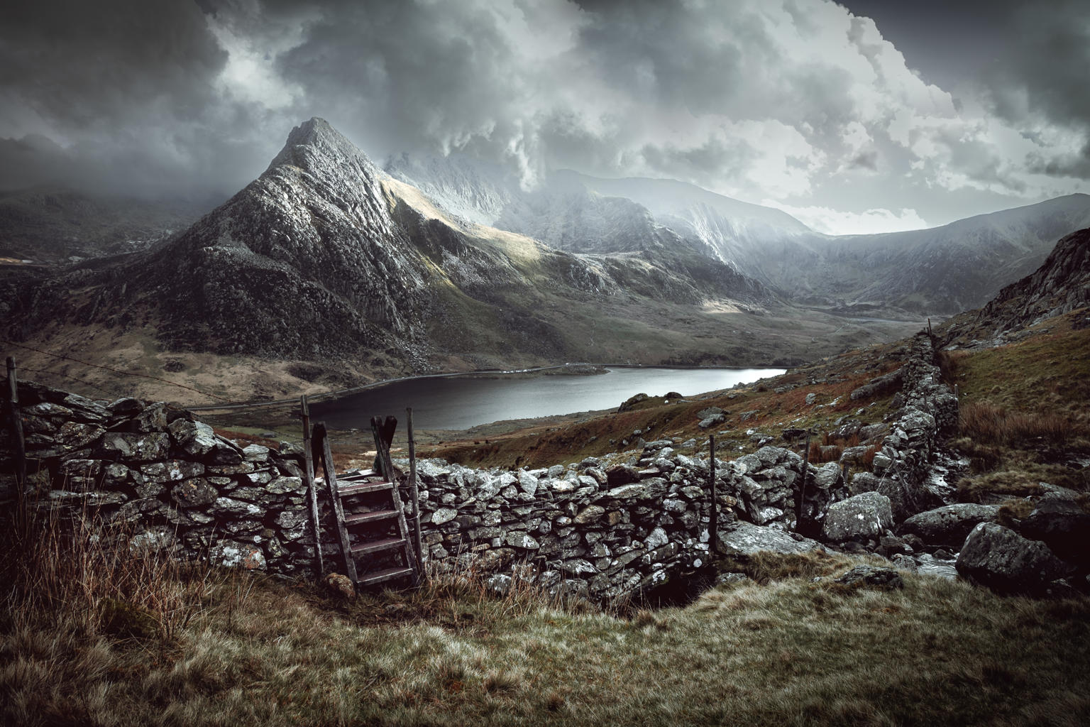 Photograph of Tryfan, mountain at the back with a lake in the middle