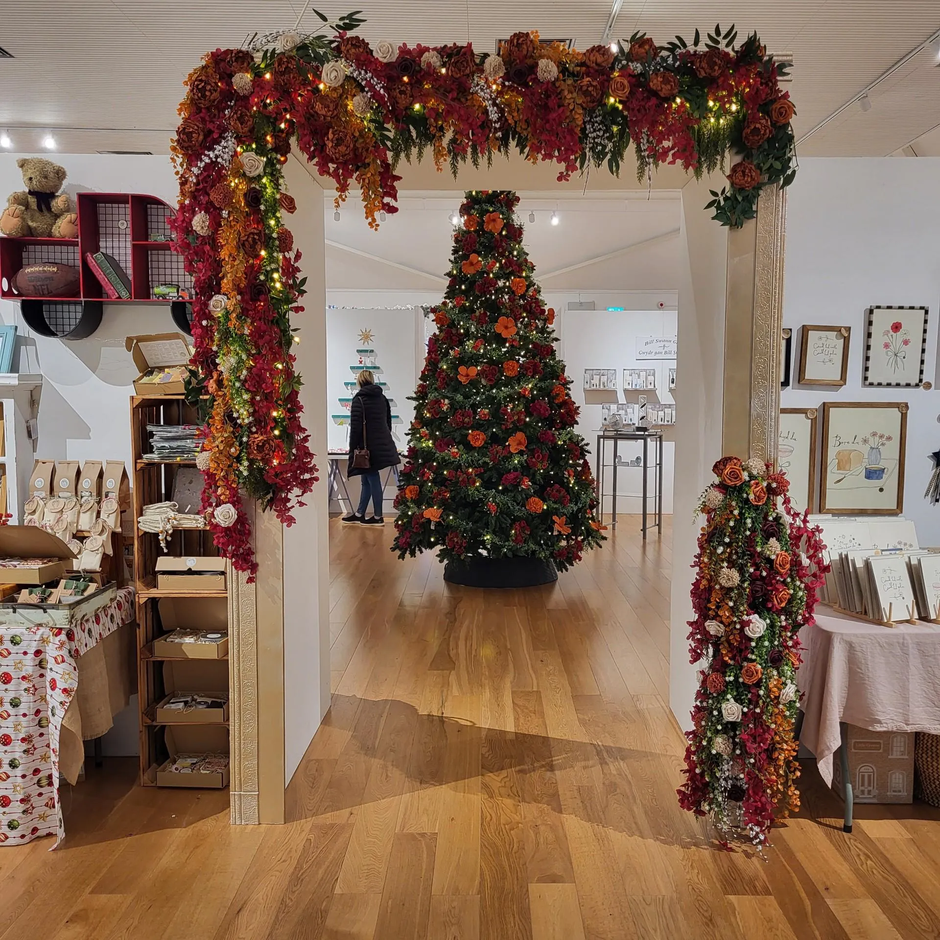 A photograph of a Christmas tree